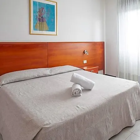 Hotel Hotiday Cagliari Sant'elena 4*