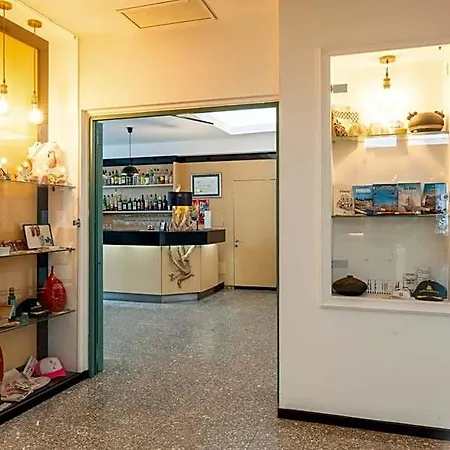 Hotel Hotiday Cagliari Sant'elena 4*